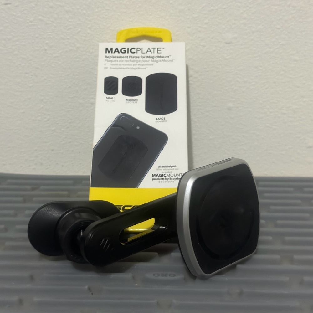 Scosche Car Phone Mount & Magnets